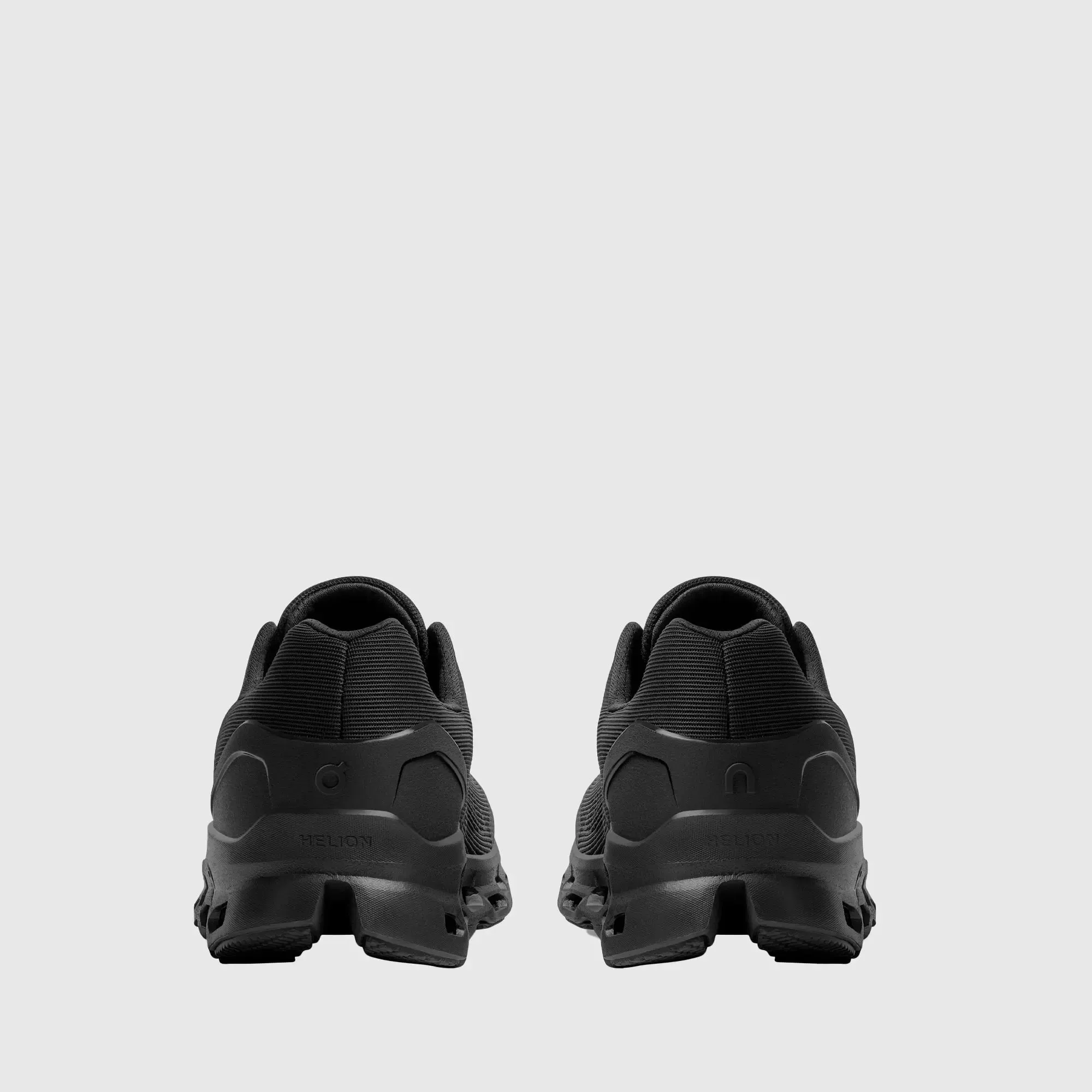 On Women's Cloud Stratus 2 Black